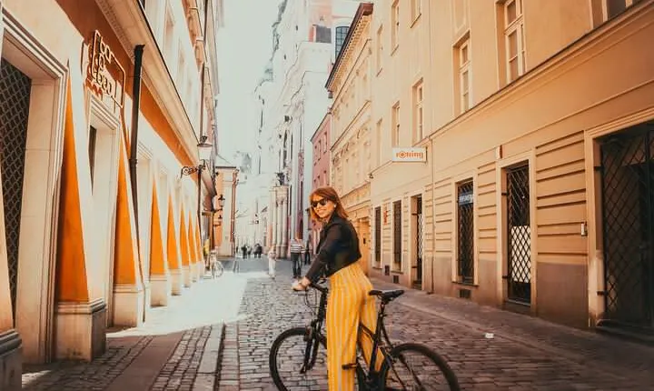 Explore Poznan in 1 hour with a Local