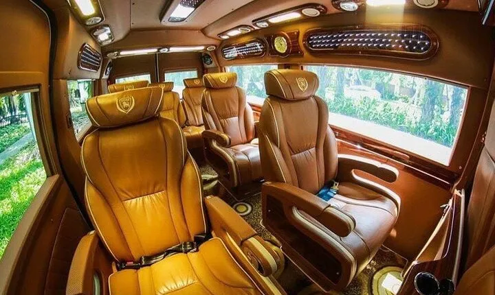 Hanoi To Sapa or Return Luxury Limousine Bus Transfer