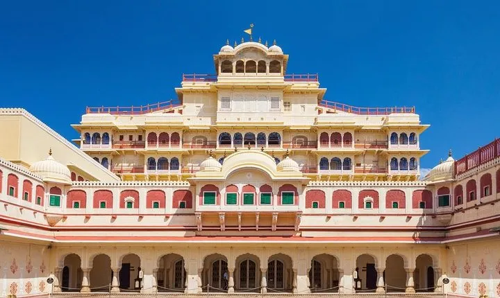 15 Nights & 16 Days Lands of Maharaja (King) Tour