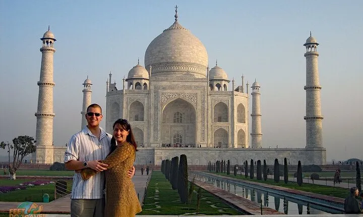 From Delhi: Taj Mahal & Agra Guided Tour by Car with Options