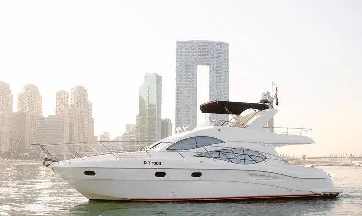 2-Hour Dubai Sea Escape, Swim, Tan & Sightseeing