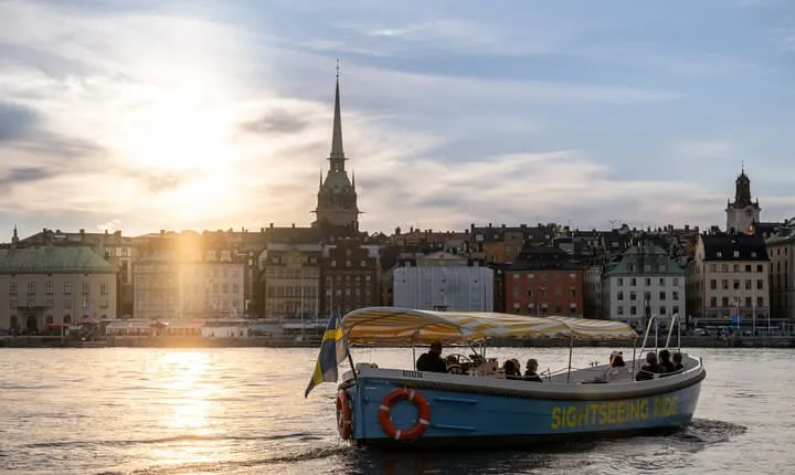 Open Electric Boat Ride in Stockholm