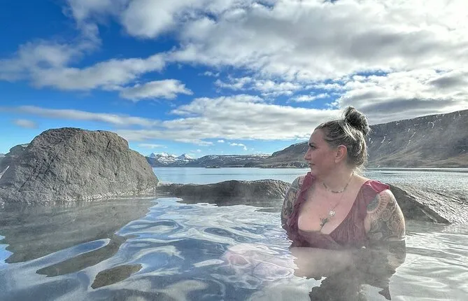 Hvammsvik Hot Springs and Private Northern Lights Encounter