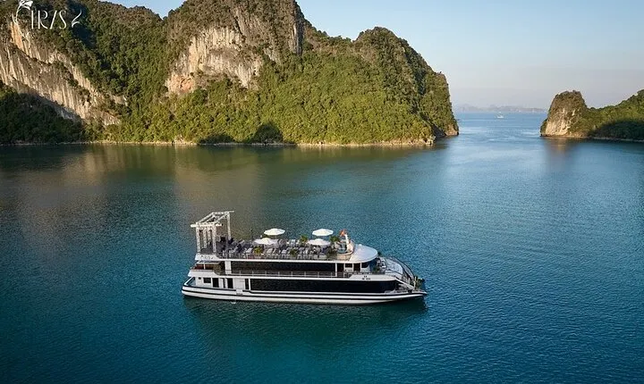 Iris Cruise - Unwind on Luxury Halong Bay Day Cruise with Lunch