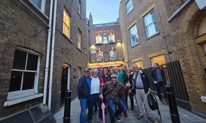 The Great Afternoon Pub Experience in Historic London