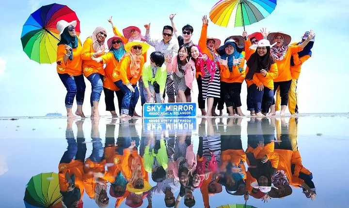 Sky Mirror Malaysia: Photo Tour + Boat Ride + Wildlife Sightings