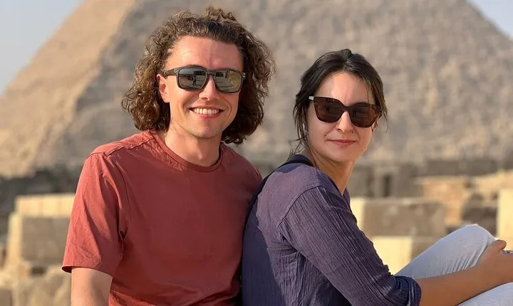 Cairo: Pyramids, Bazaar, Lunch with Female Guide