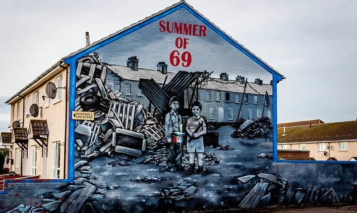 Private Black Taxi Belfast City Tour