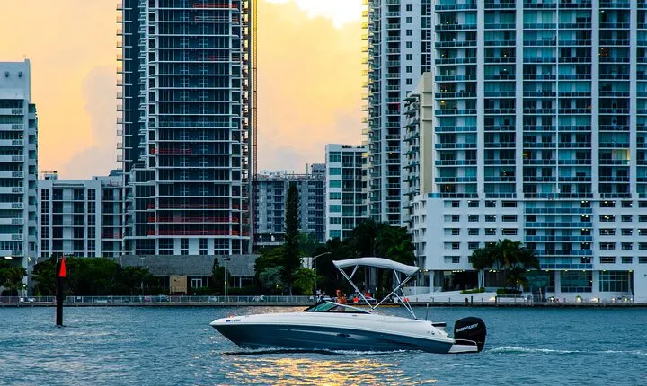 Private Romantic Sunset Boat Cruise in Fort Lauderdale!