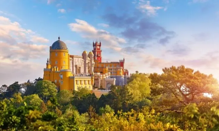 Sintra & Pena Palace Exclusive Private Half-Day Tour with Tickets