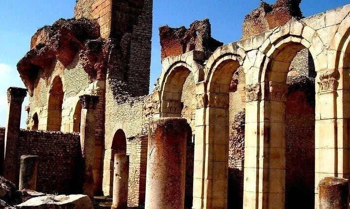 Berber Village Kesra & Mactaris Historic site Daytrip from Tunis
