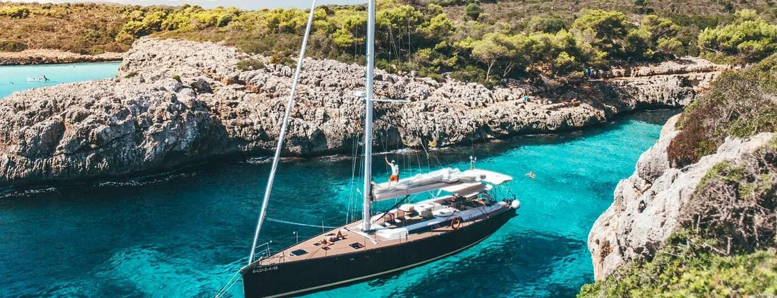 Nereida sailing charter with Caribia