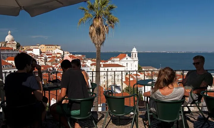 Private Lisbon City Tour: Explore Like a Local in Four Hours