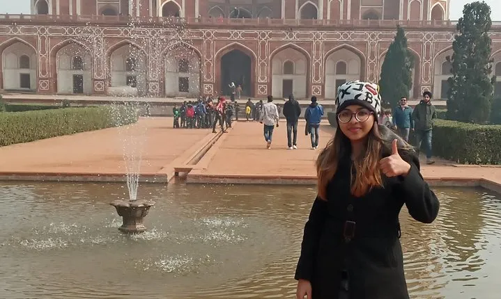 Saniya’s One day trip and Home visiting in Agra from Delhi