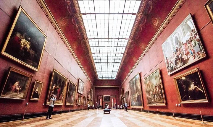 Louvre Museum Half Day Guided Tour in Paris (Skip-the-Line)