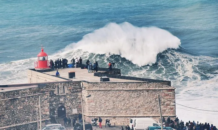 Private Tour to Portugal's SilverCoast - Nazaré, Óbidos & Fátima