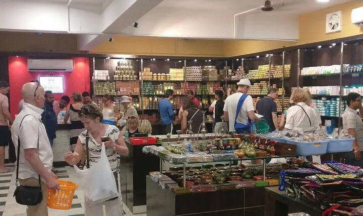 Shopping Tour in Agra