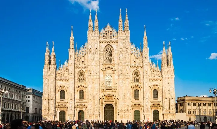 Florence to Milan Transfer Tour