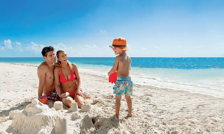 Negril Day Trip to Seven Mile Beach & Rick's Cafe w/Admission from Montego Bay