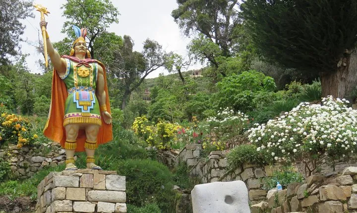 From La Paz: Titicaca Lake & Sun Island by Bus (round trip)