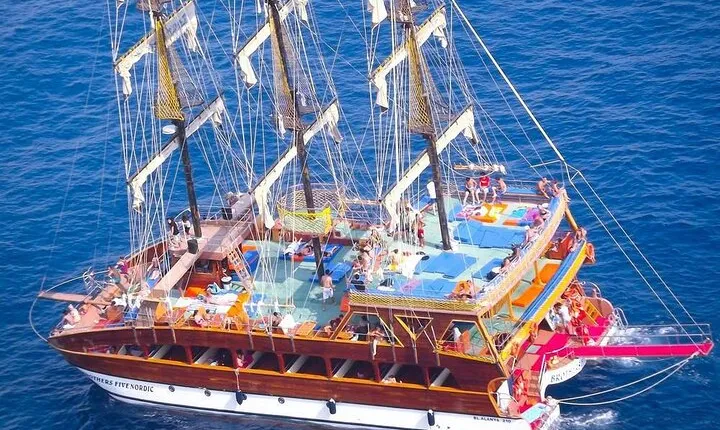 Alanya Catamaran Boat Tour with Lunch, Soft Drinks & Transfer