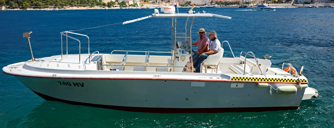 Private speed boat tour to Blue and Green cave from Hvar