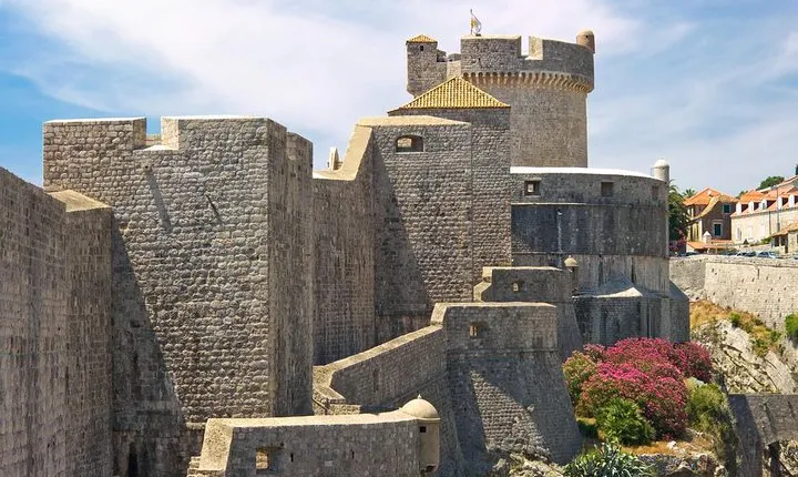 Dubrovnik: Ancient City Walls & Wars Walking Tour
