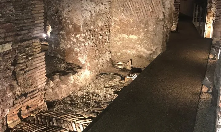 Piazza Navona Underground: Stadium of Domitian EXCLUSIVE TOUR - LIMITED ENTRANCE