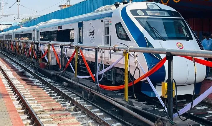 Jaipur Day Trip by Superfast Train from Delhi