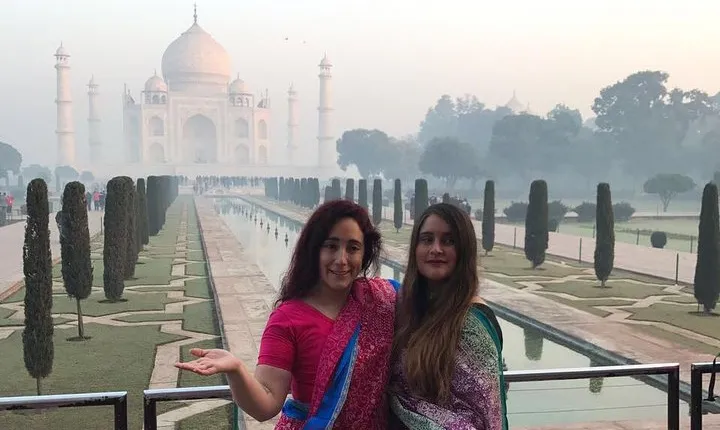 Taj Mahal Tour : All inclusive by a/c Car