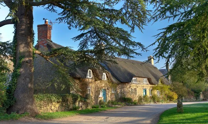Explore The Cotswolds: Private Day Trip from London