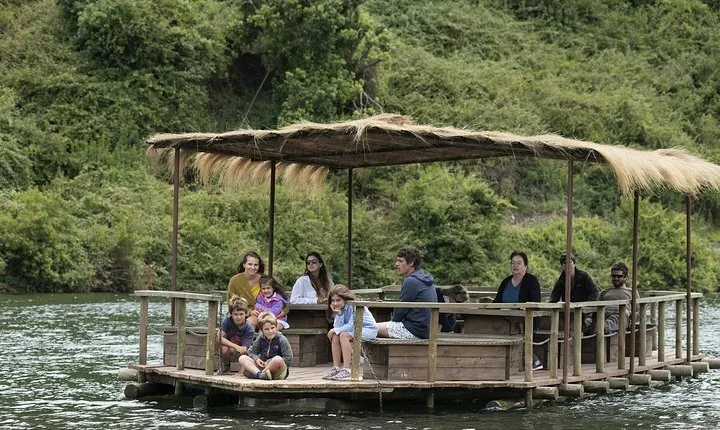 Tour to Parque Tricao + Aviario and Pomaire full day from Santiago