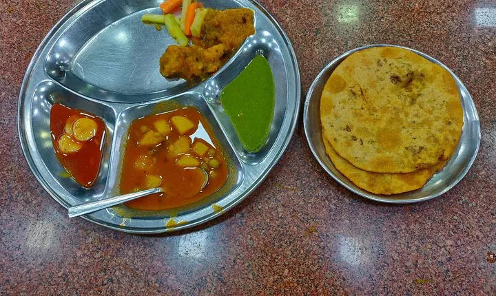 Food Tour to Old Delhi with a Local