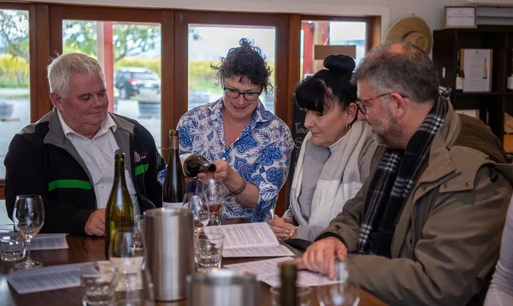 Taste the Valley Wine Tour in Marlborough with Wine Tasting