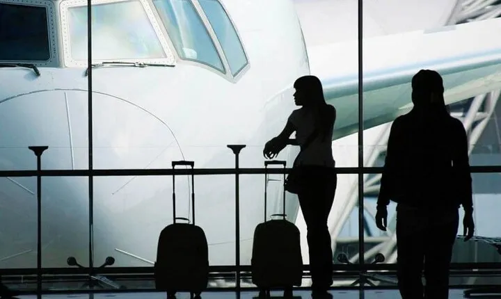 Private Roundtrip Airport Transfer for 1 to 3 Persons in Paris