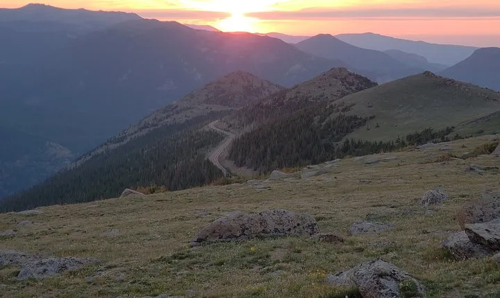 Sunrise Tour of Rocky Mountain National Park