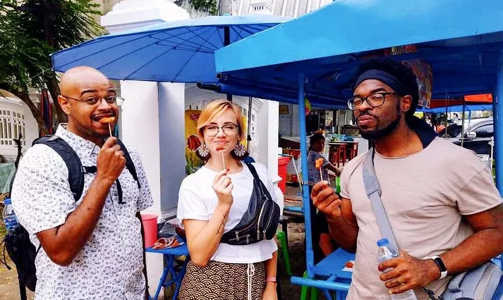 Chiang mai Foodies and Historic Walk