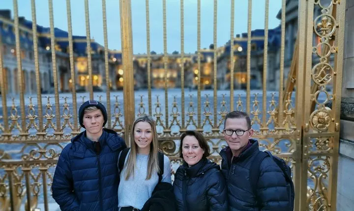 Versailles Domain Private Half Day Guided Tour with Hotel Pickup from Paris