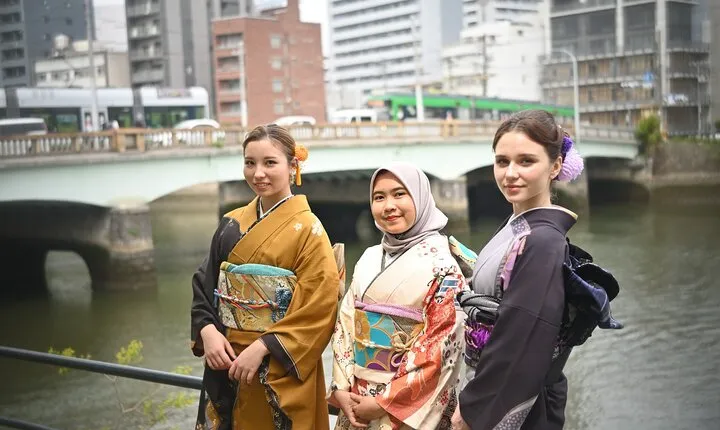 Hiroshima Kimono Rental and Photo Shoot