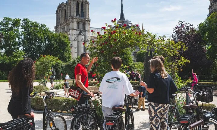 Best of Paris Small Group E-bike Guided tour (w/ optional Cruise)