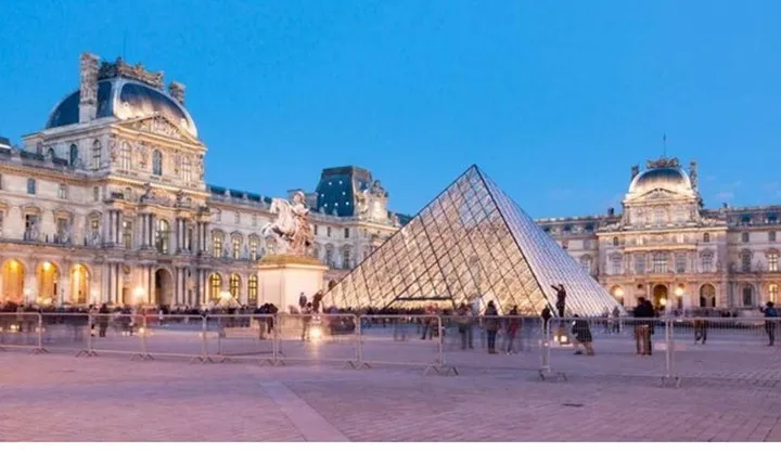 OT Paris Louvre Museum Guided Tour with Free Seine Cruise Tickets