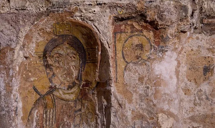 Group tour: Christian Catacombs