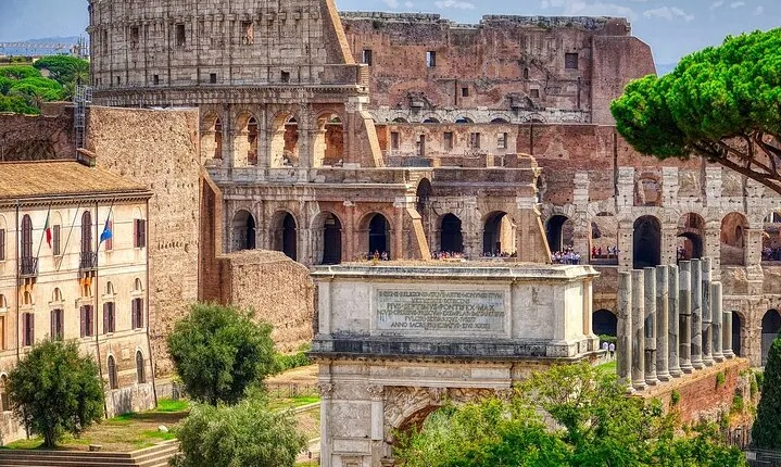 1 Hour Express Tour of the Roman Colosseum