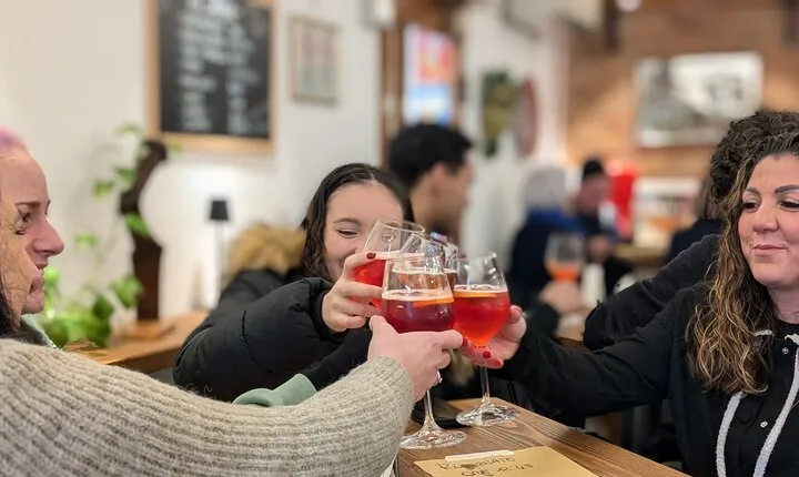 Venice Cicchetti, Spritz and Wine Tour with a Local Guide