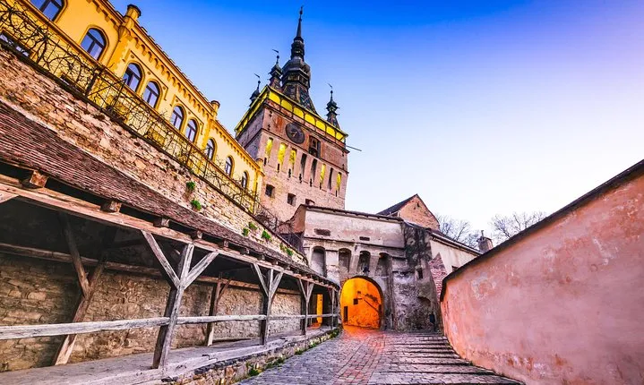 Sighisoara walking tour or the real house of Dracula -Outdoor experience