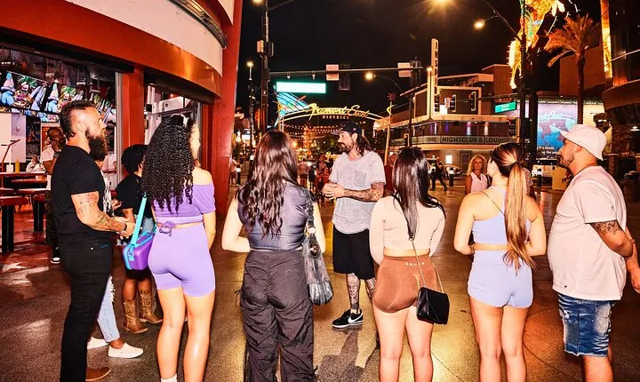 Barcrawl on Fremont Street Tour