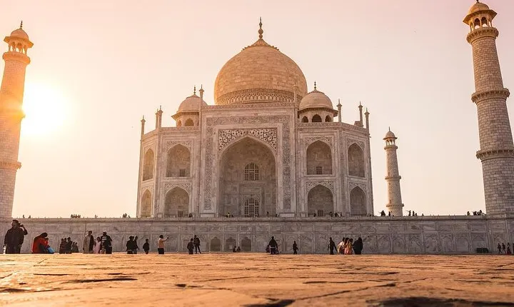 Private Taj Mahal Sunrise & Sunset 2-Day Tour From Delhi