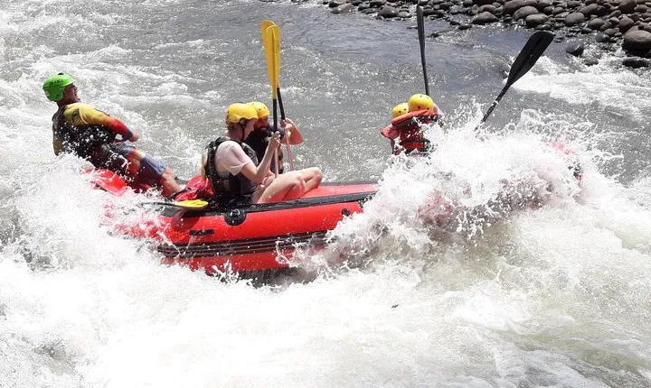 Best Whitewater Rafting Sarapiqui River, Costa Rica, Class III-IV