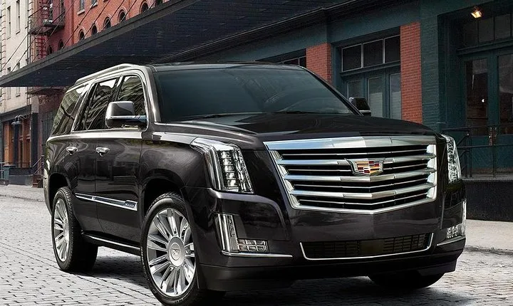 Chicago Airport Transfer: Chicago to O'Hare Airport ORD in Luxury SUV