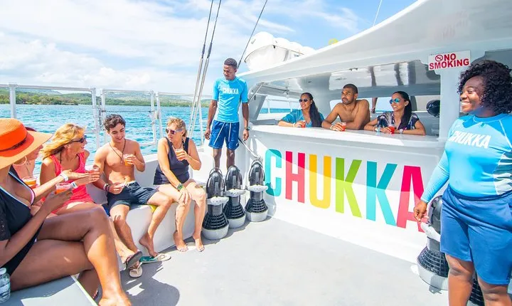 Dunn's River Climb, Zipline and Catamaran Cruise from Ocho Rios